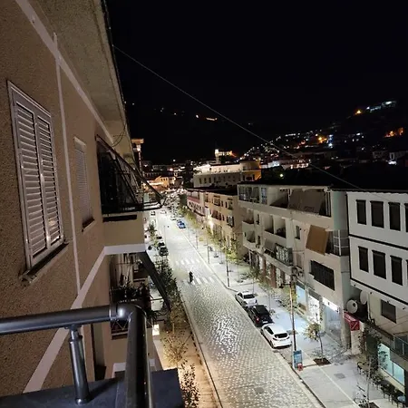 Noel City Centre 2 Διαμέρισμα Μπεράτ