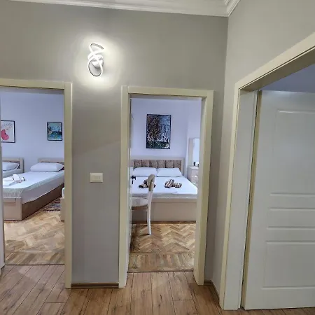 Διαμέρισμα Noel City Centre 2 *